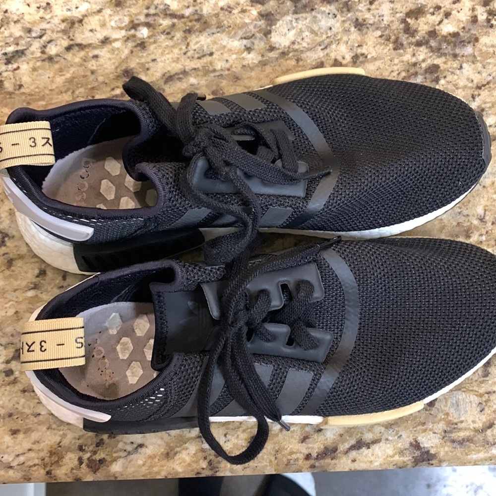 womens adidas nmd’s size 9.5